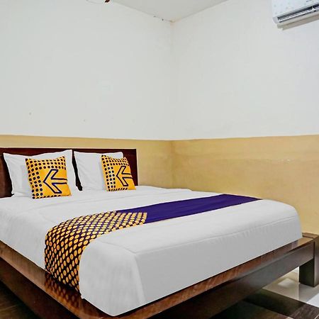 Spot On 90295 Simprug Residence Jakarta Bagian luar foto