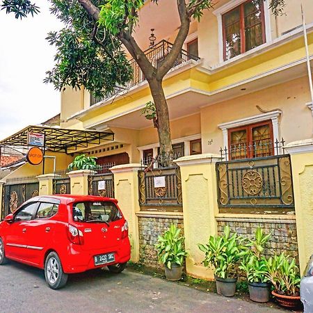 Spot On 90295 Simprug Residence Jakarta Bagian luar foto