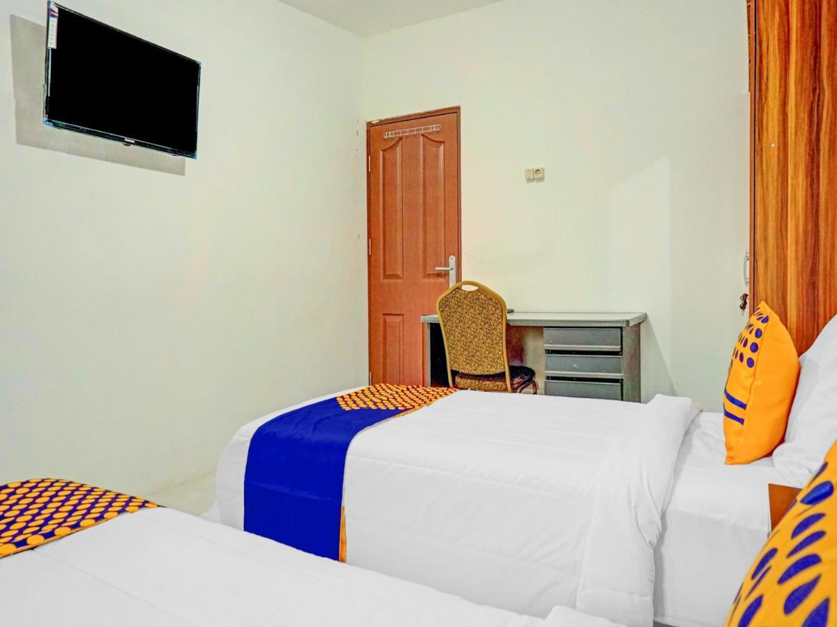 Spot On 90295 Simprug Residence Jakarta Bagian luar foto