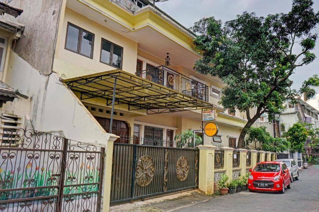 Spot On 90295 Simprug Residence Jakarta Bagian luar foto